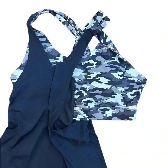 NWT Fabletics Giselle Powertouch Light Built-In Bra Swing Tank Blue Medium - Picture 6 of 10